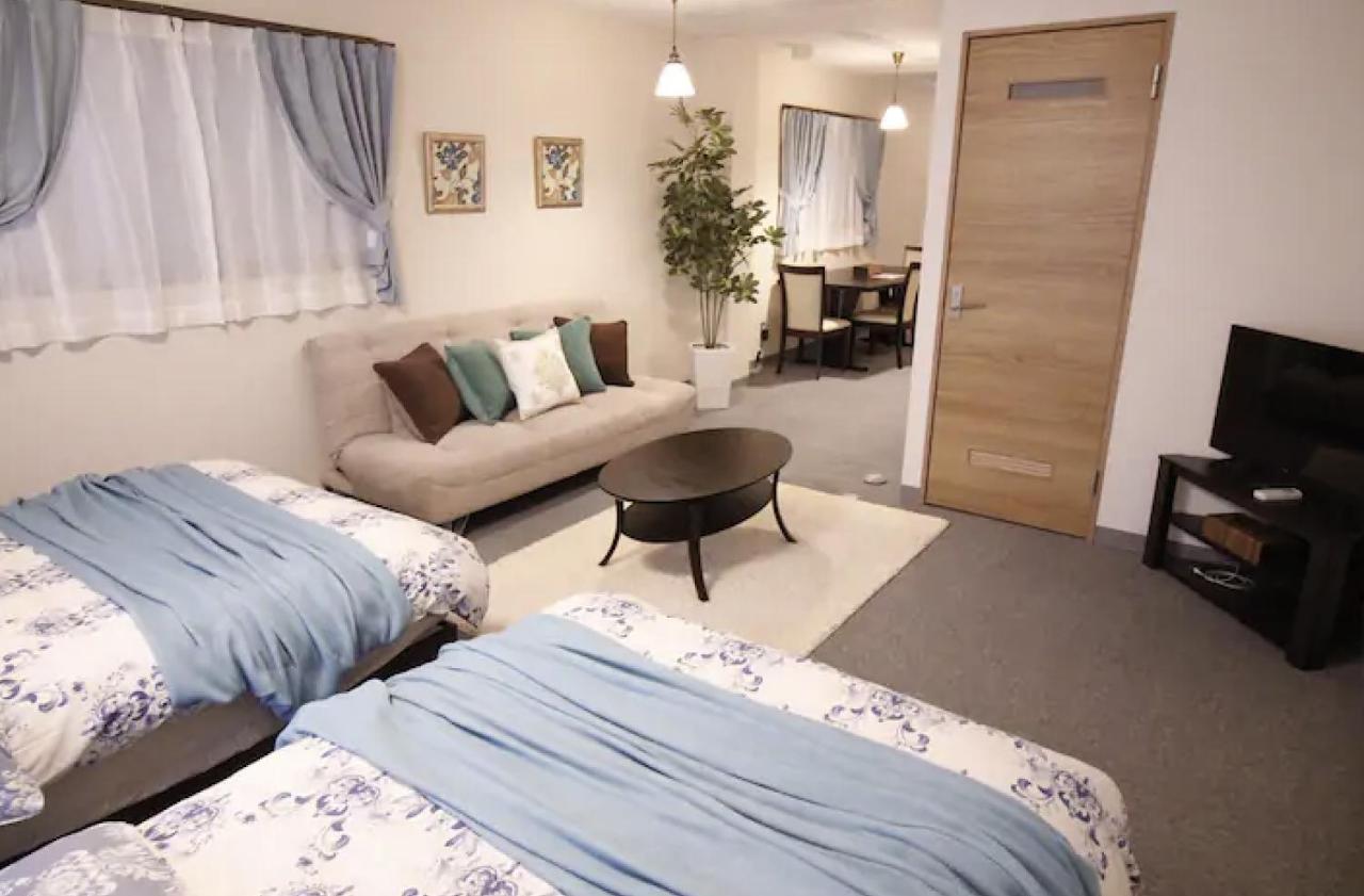 Field 4f Apartment Tokyo
